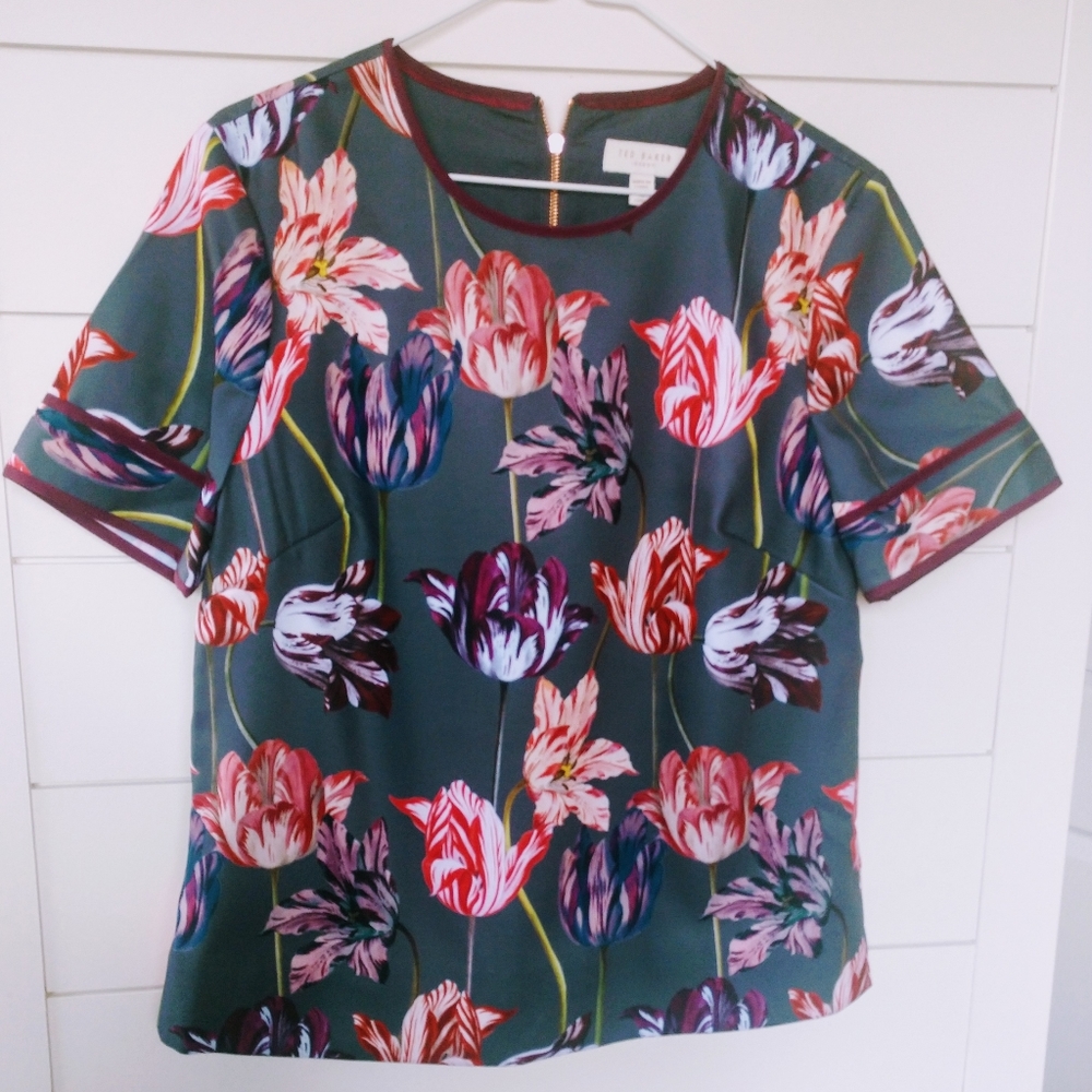 NEW! Ted Baker Top